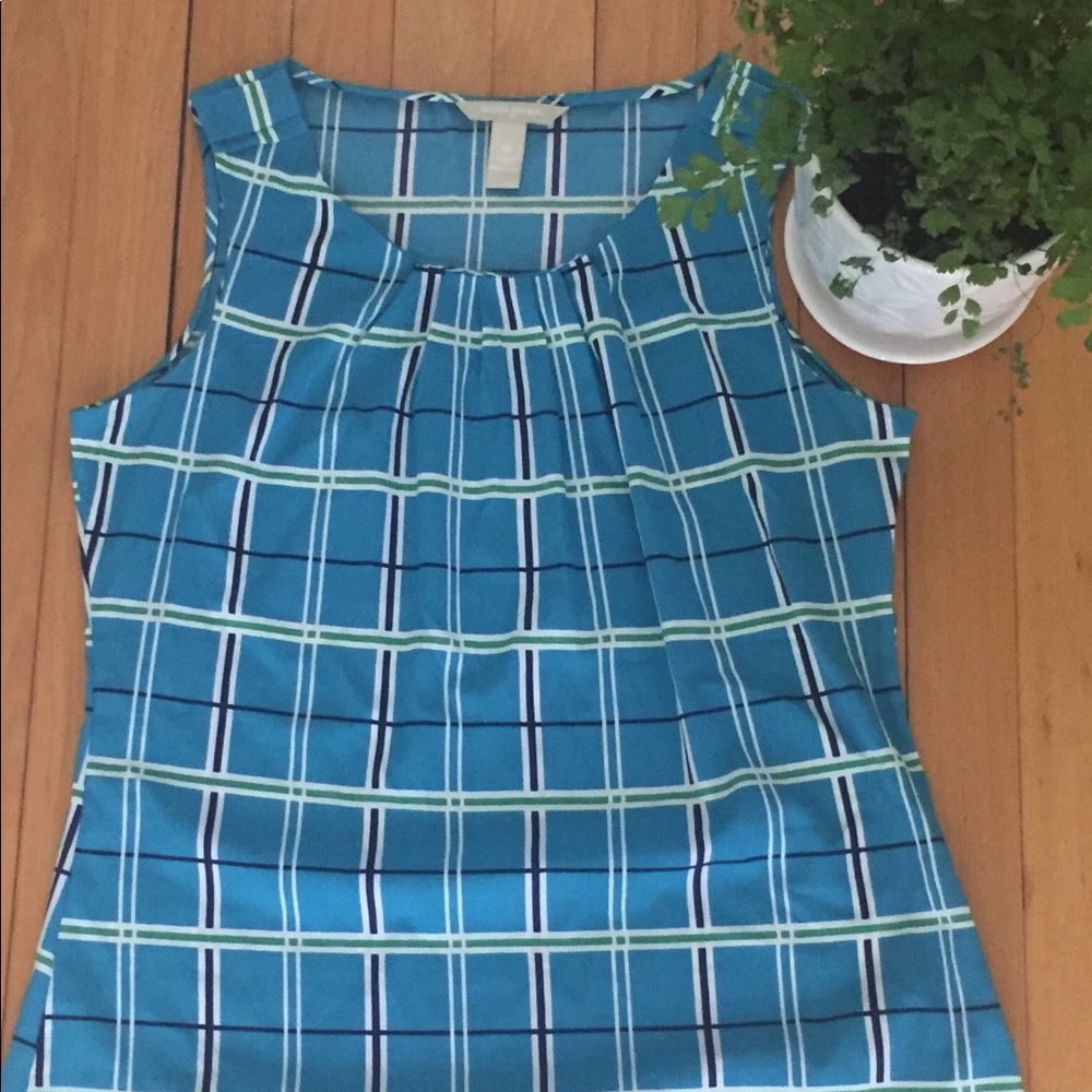 Pleated higher neck mid hip length top